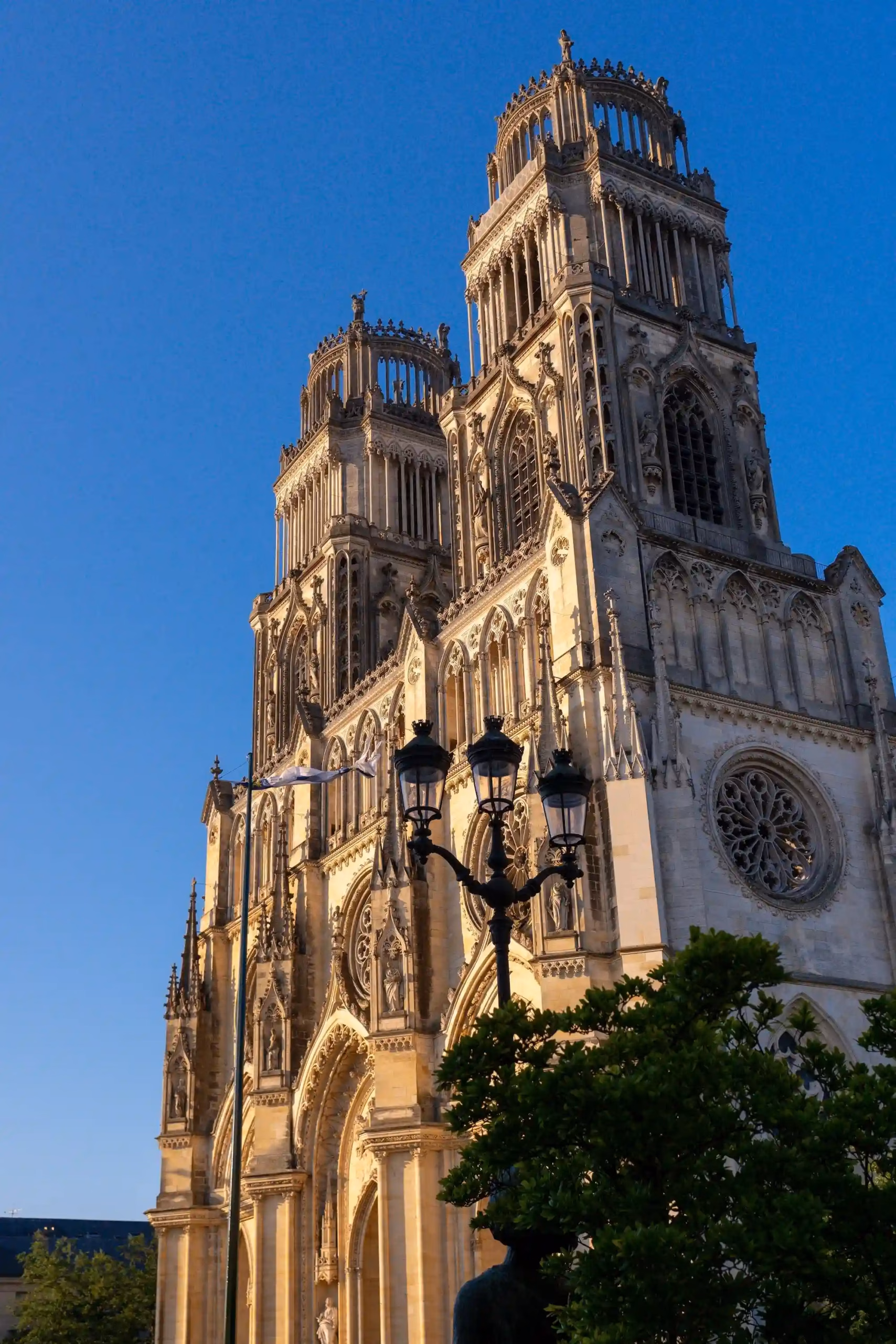 cathédrale orléans coucher de soleil
