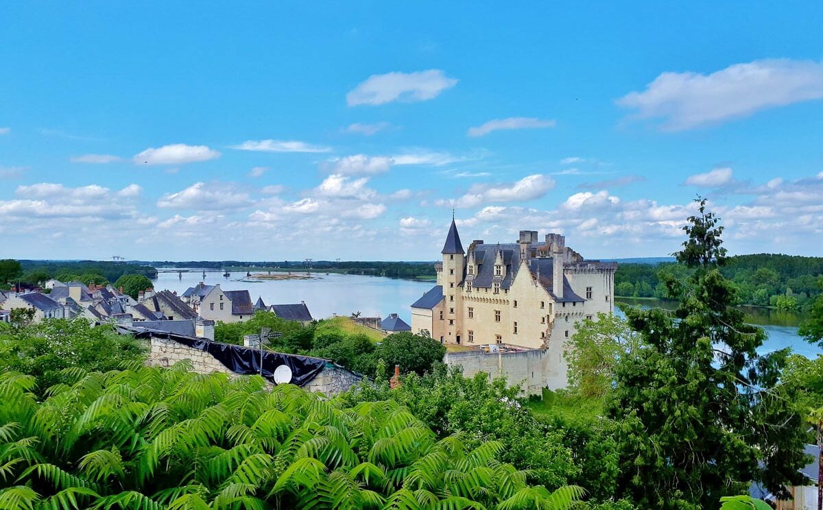 loire à vélo montsoreau-village-anjou