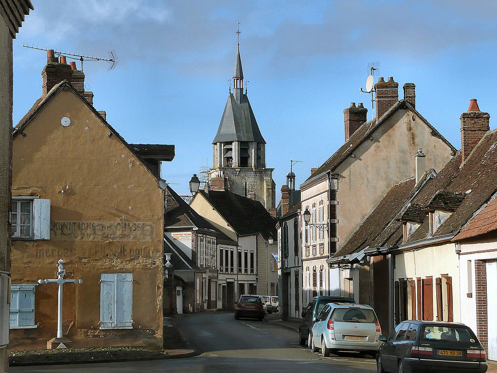 1024px-Illiers-Combray