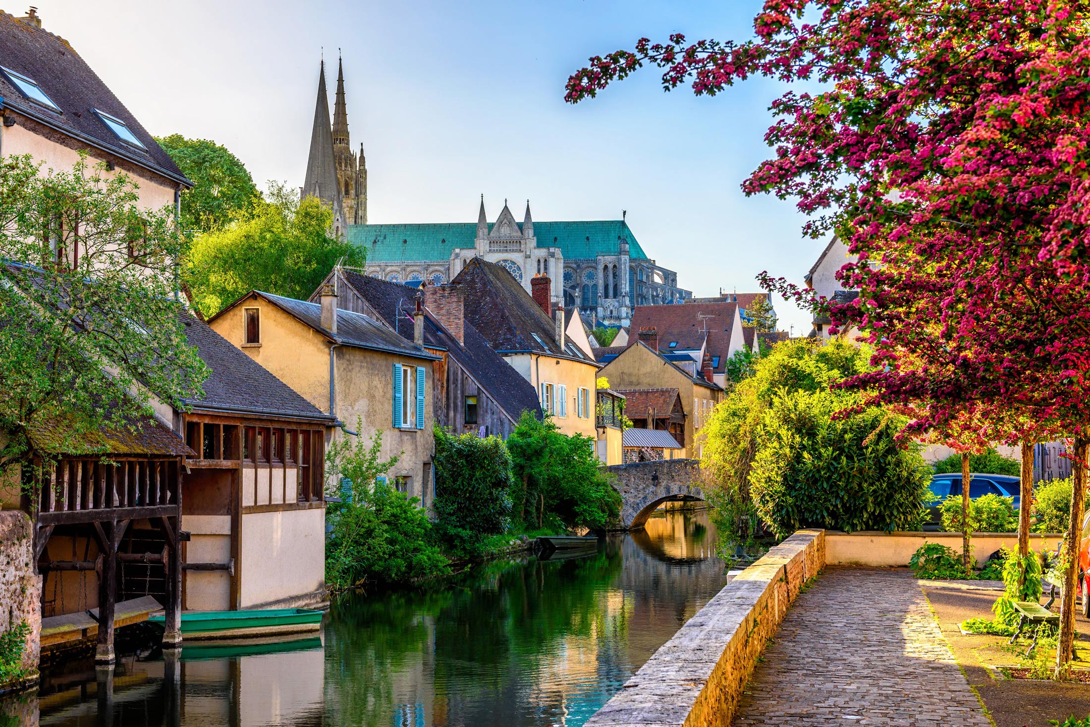 Chartres-Shutterstock