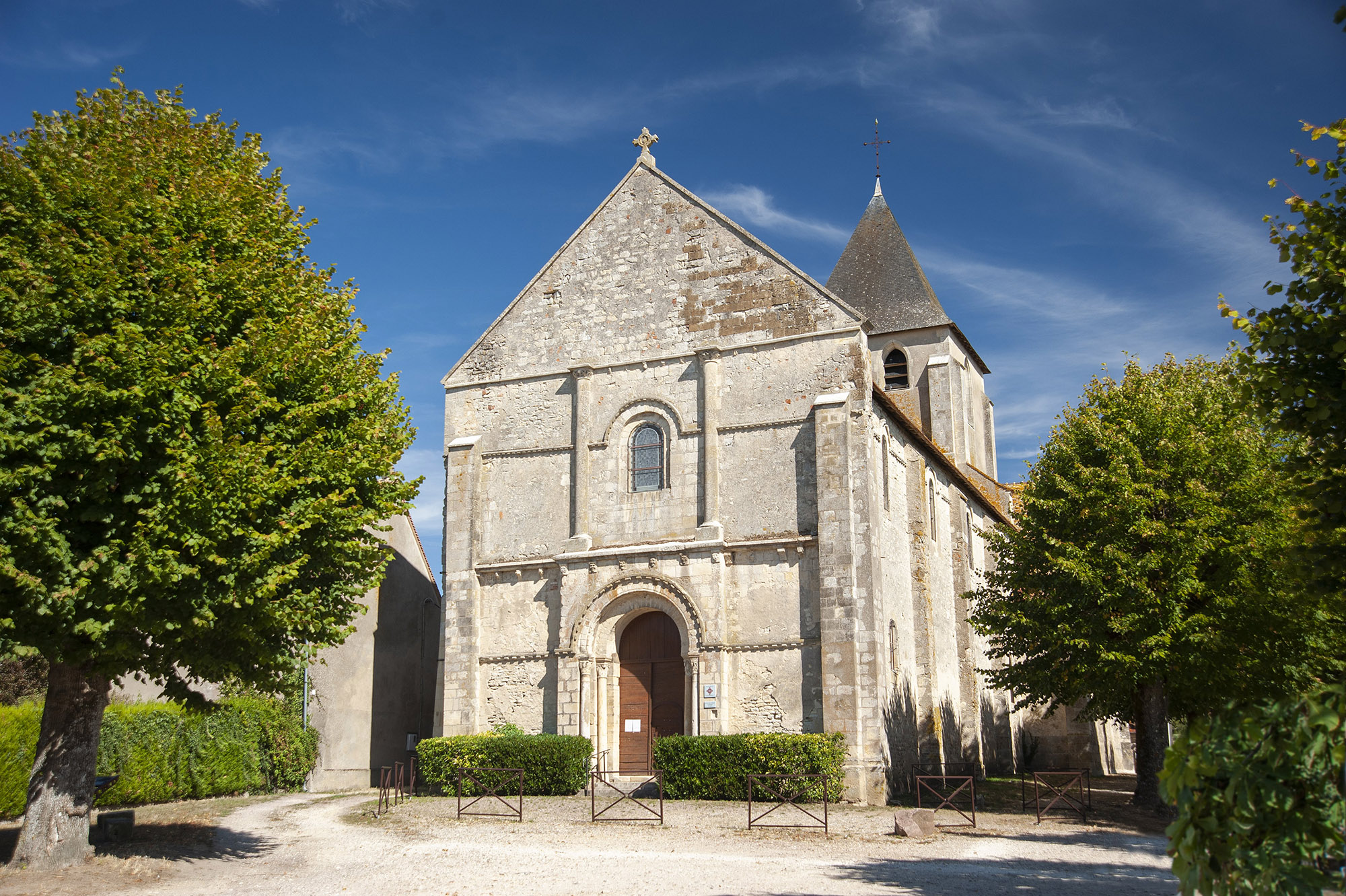 Eglise Saint Etienne du Gravier ©Pays Loire Val d'Aubois