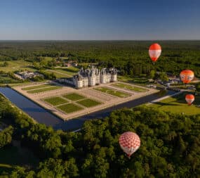 500-Ans-Renaissances-Val-de-Loire-Chambord_Montgolfiere_LdeSerres_DomNatdeChambord-2000px