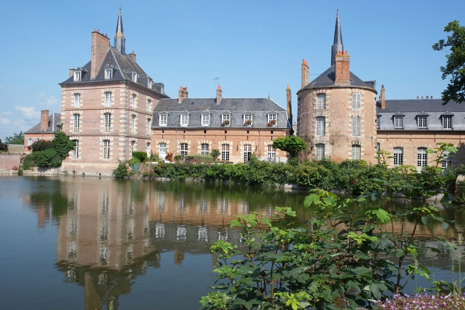 Le sentier de la Rose à Bellegarde Val de Loire Le sentier de la Rose à Bellegarde Val de Loire