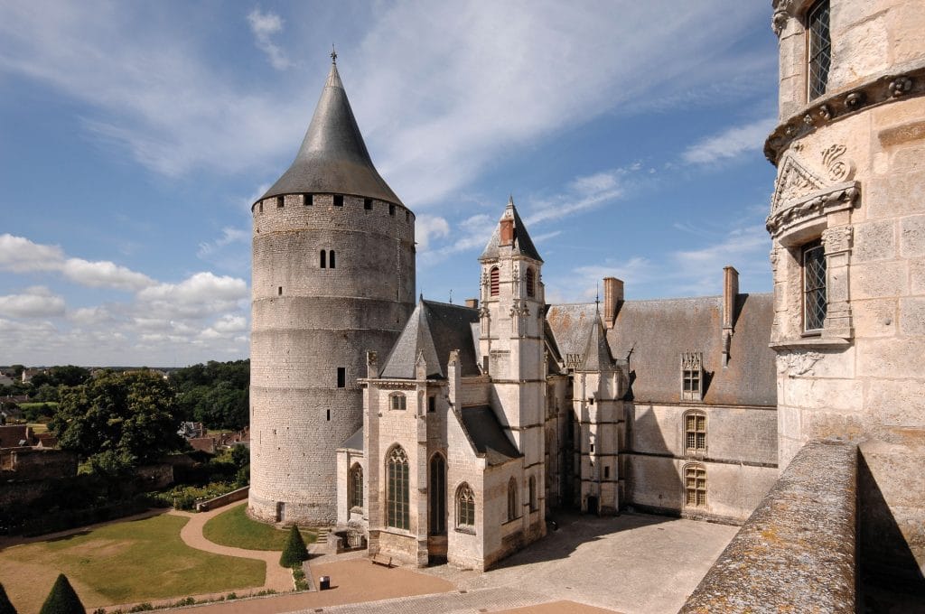 Château de Châteaudun, grosse tour, sainte chapelle et aile Dunois