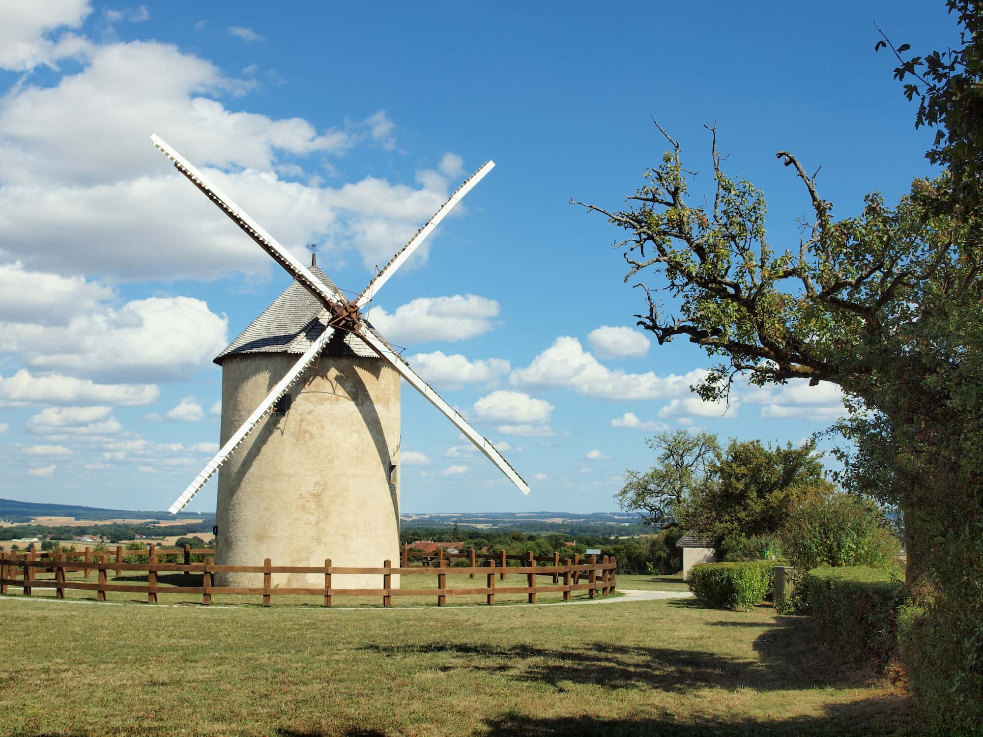 Moulin Blot à Bouhy