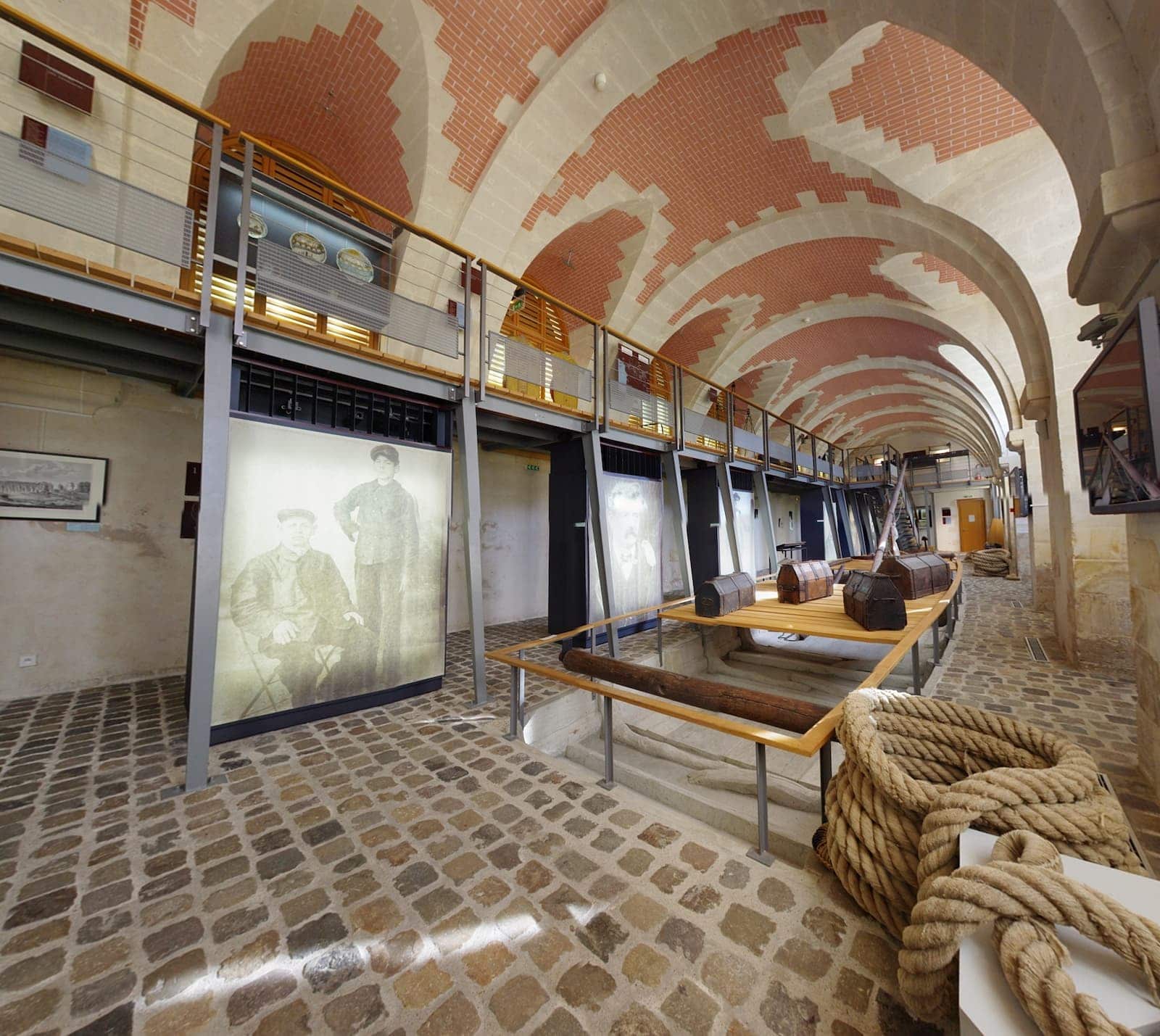 Intérieur du Musée de la Marine de Loire