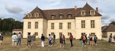 Découvrez Chateaufer, un château et une ferme agroécologique à Bruère-Allichamps