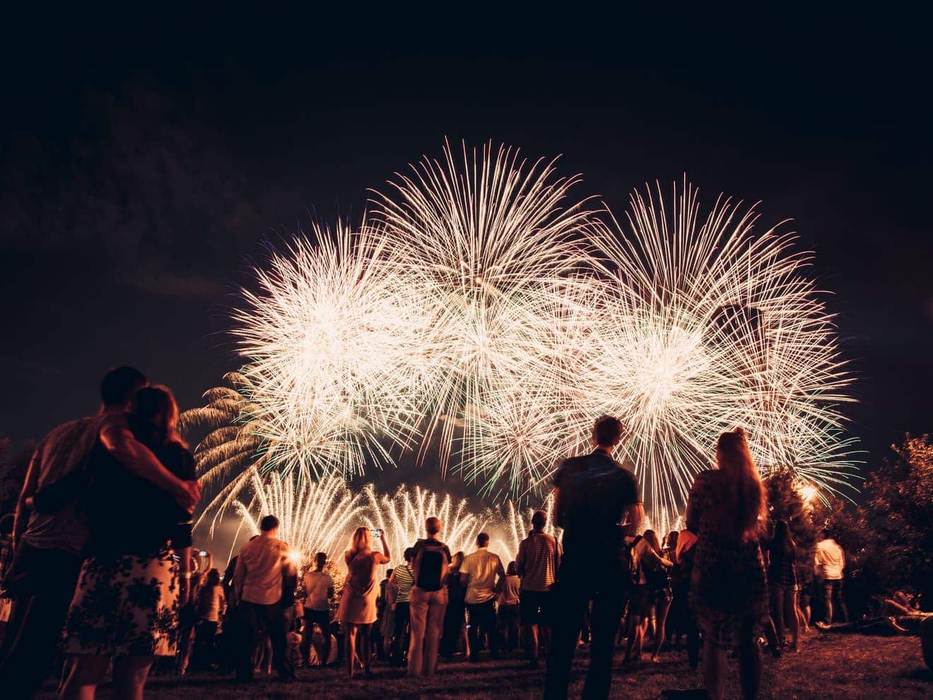 feu-artifice-val-de-loire-c-shutterstock