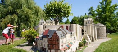 Venez en famille découvrir le parc Mini-châteaux de la Loire