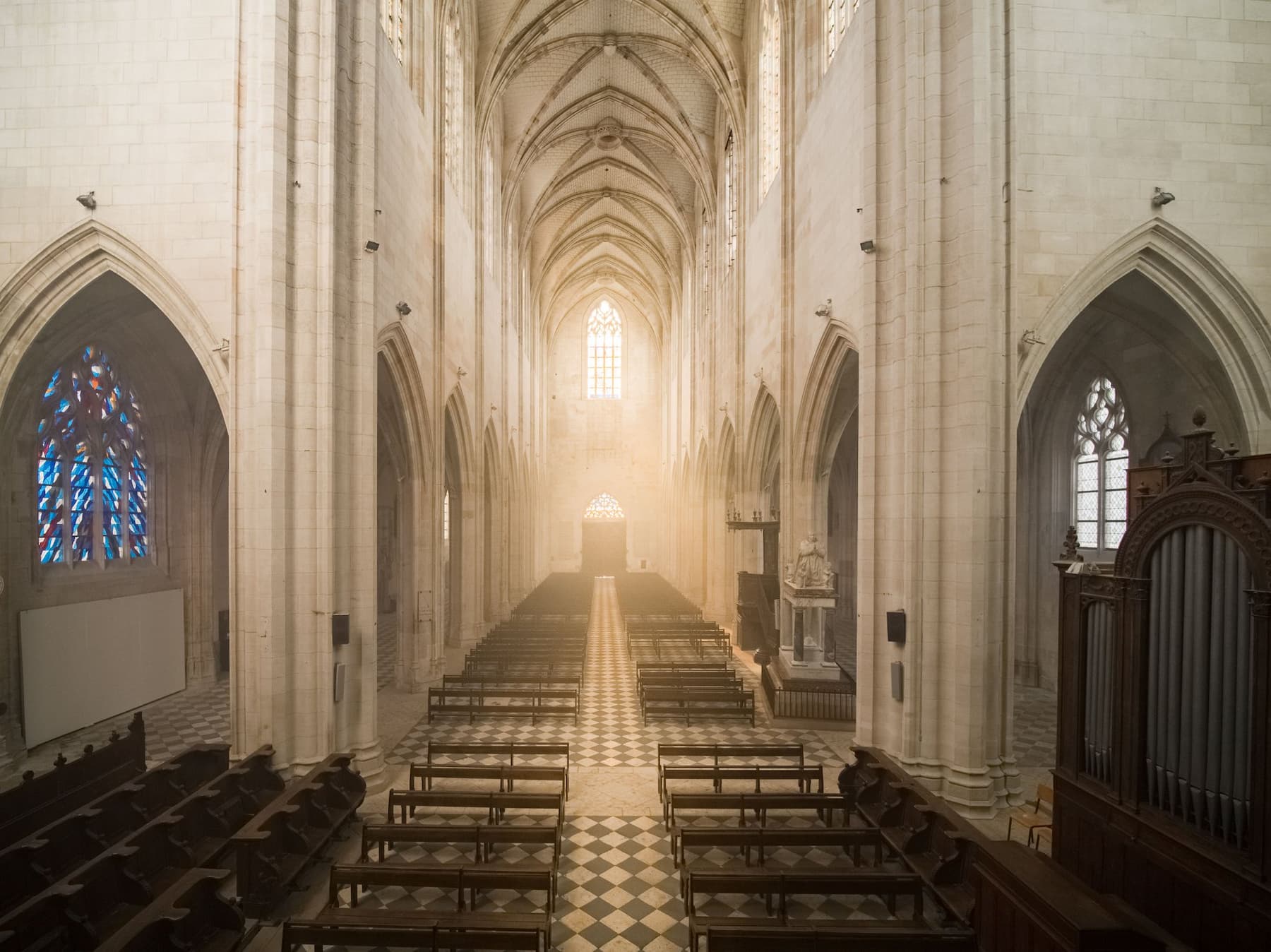 Basilique de Cléry-Saint-André : les 600 ans de la naissance de Louis XI