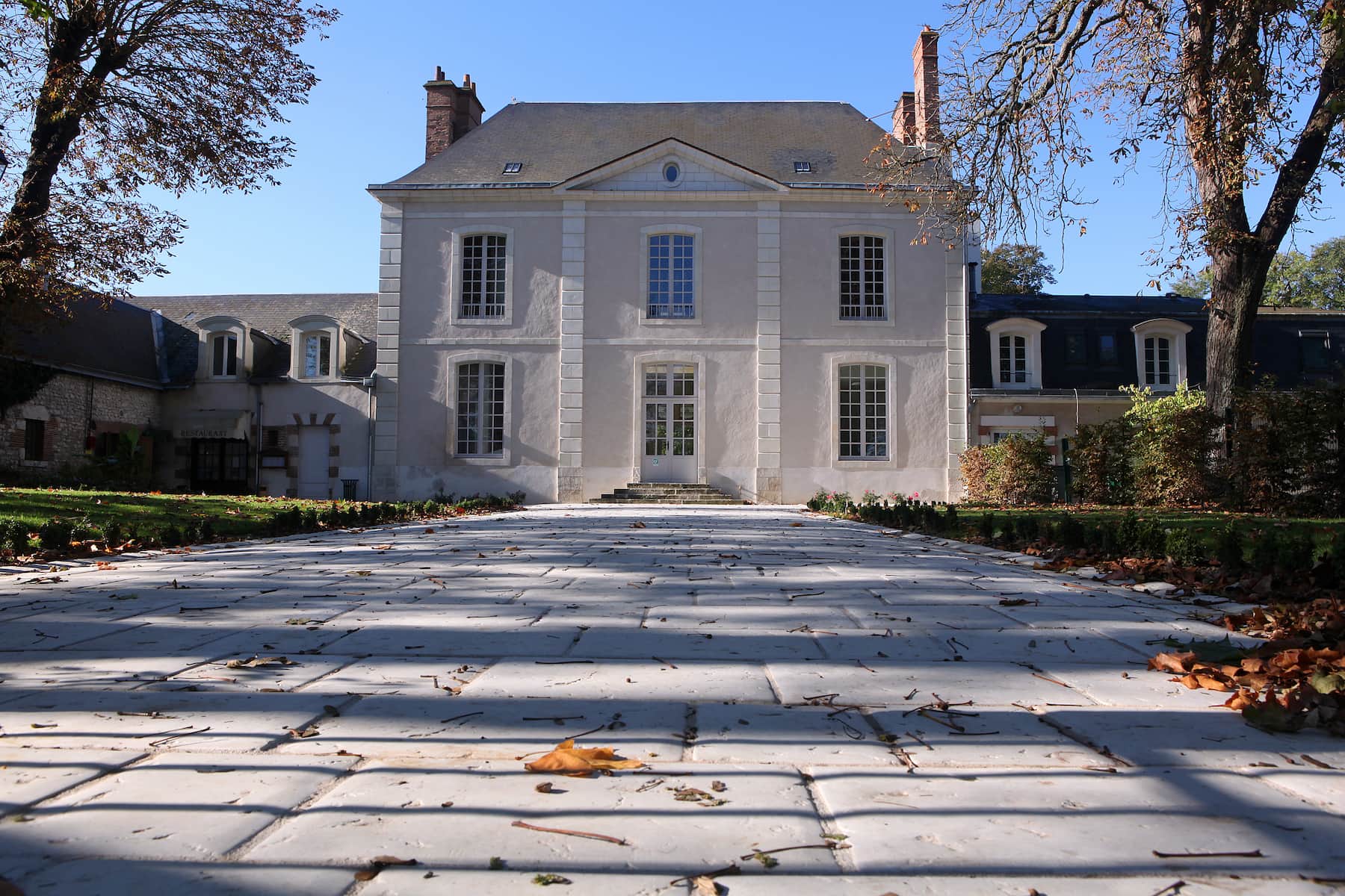 Visitez la ville de SaintPryvéSaintMesmin