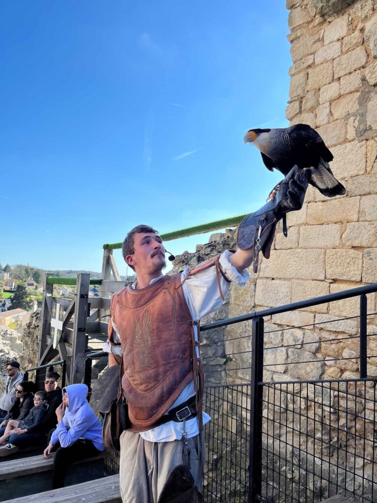 Spectacle Les Géants du Ciel à Chauvigny dans le Poitou