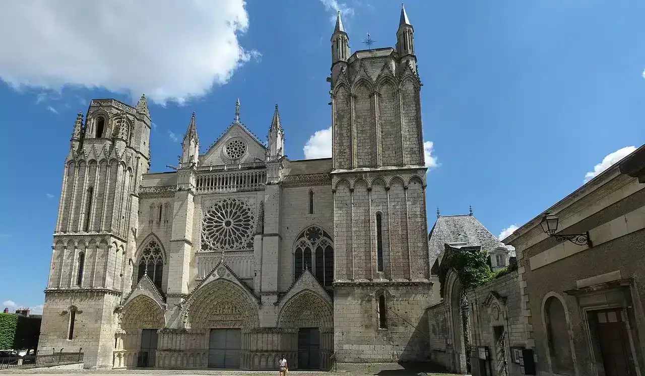cathédrale saint pierre poitiers