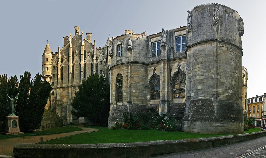 palais des comtes Poitiers © Gerd Eichmann