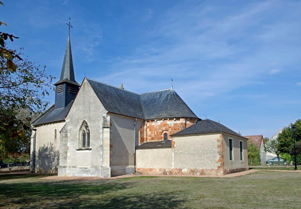 l'église romane de Saint André à Jussy-Champagne