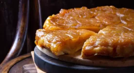 tarte tatin prête à être dégustée
