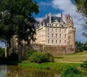 le chateau de Brissac le géant de la vallée de la Loire