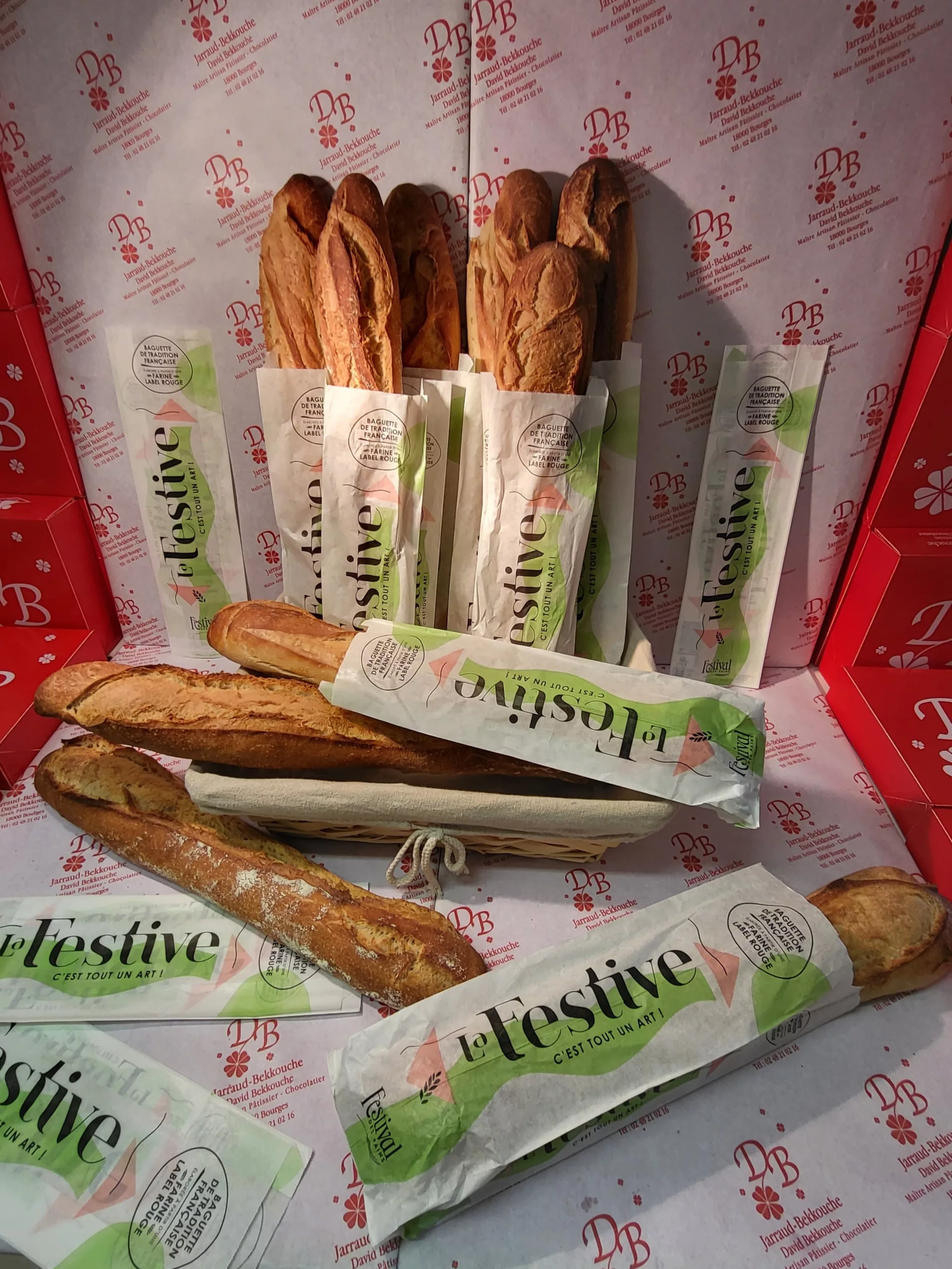 Les baguettes artisanales de la boualngerie-pâtisserie