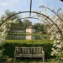 Jardin du Plessis Sasnières Marché aux plantes et produits du terroir les 17 et 18 mai 2025
