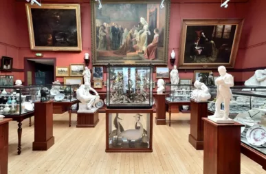 Salle des Beaux-Arts Musée Joseph Denais Baugeois Vallée Anjou musées insolites