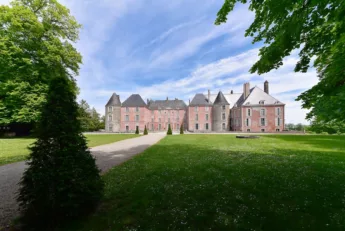Château de Meung-sur-Loire Crédit photo : Adobe Stock