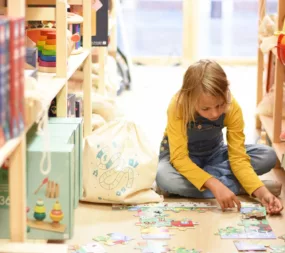 Enfant qui joue Lib&Lou