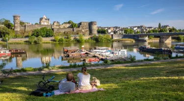 Vue du fleuve sur Angers