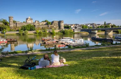 Vue du fleuve sur Angers