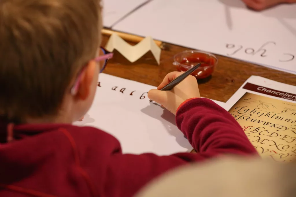 Atelier calligraphie au Clos Lucé