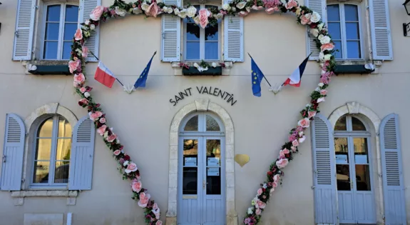 Mairie cc OT Champs d'Amour - FC - Village de Saint Valentin