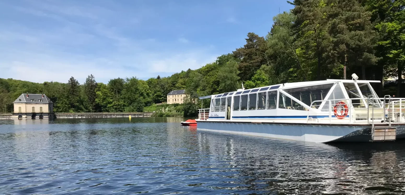 bateau touristique les settons famille mari morvan nièvre