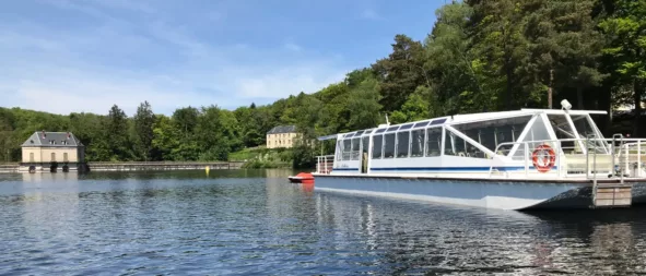 bateau touristique les settons famille mari morvan nièvre