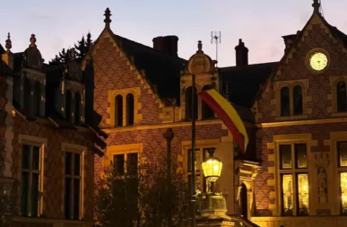 Bannière Hotel Groslot Orleans 45 cc My Loire Valley Eve N