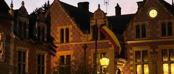 Bannière Hotel Groslot Orleans 45 cc My Loire Valley Eve N