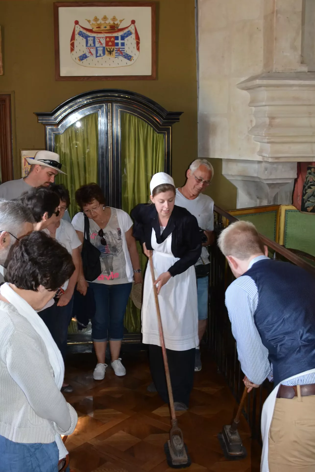 visite-louise-chateau-montpoupon-public-galere